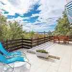 Amazing Apartment In Jadranovo Διαμέρισμα Jadranovo
